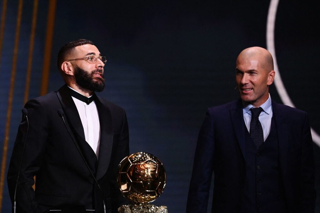 L&rsquo;amazigh d&rsquo;origine Kabyle Karim Benzema remporte le Ballon d’Or 2022